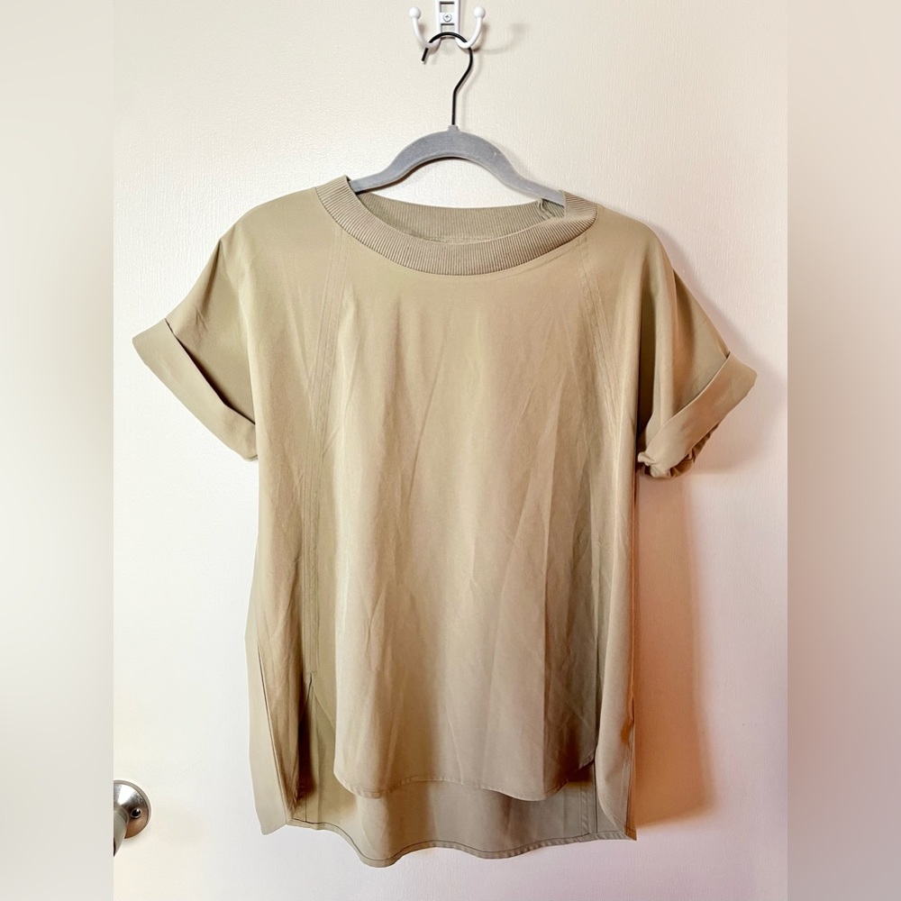 Athleta Olive Green Oversize Style Women’s T-Shirt Crew Neck, Size XS